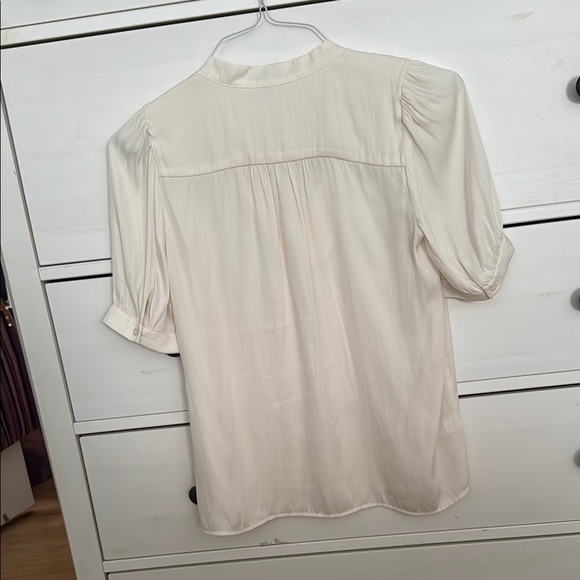 Cream Blouse by Ann Taylor - Picture 3 of 3